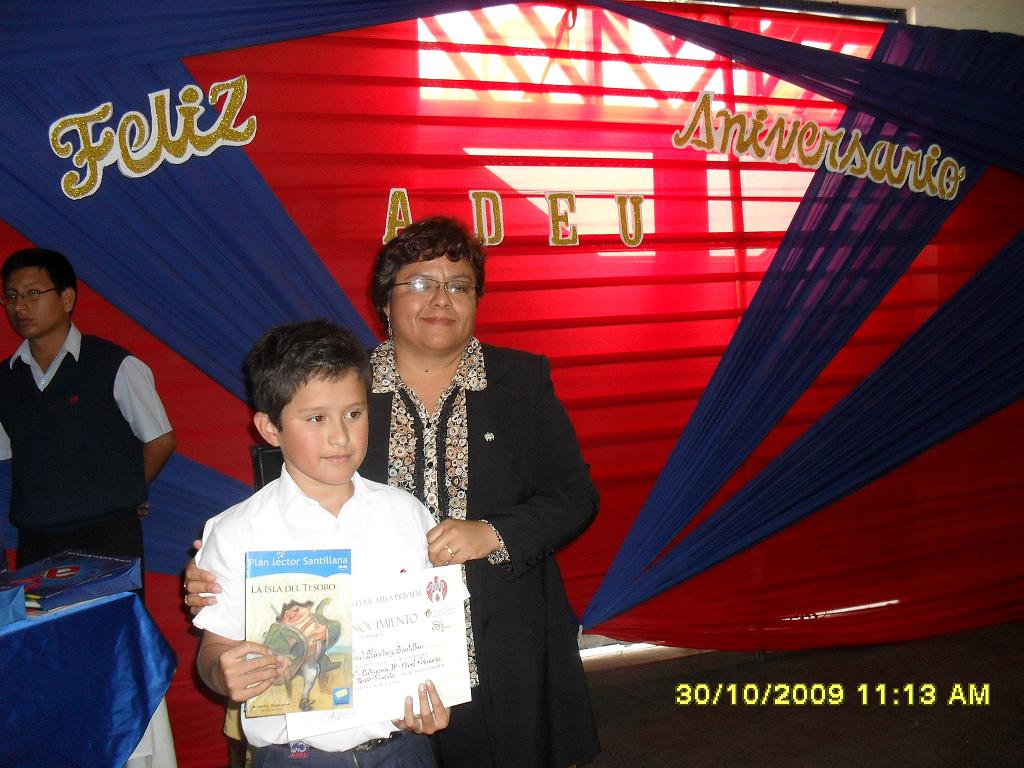 PREMIACIONES DE LOS CONCURSOS INTERNOS 2009